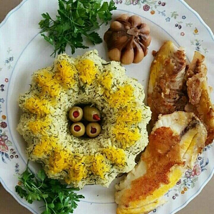 تزیین برنج با زعفران خالی