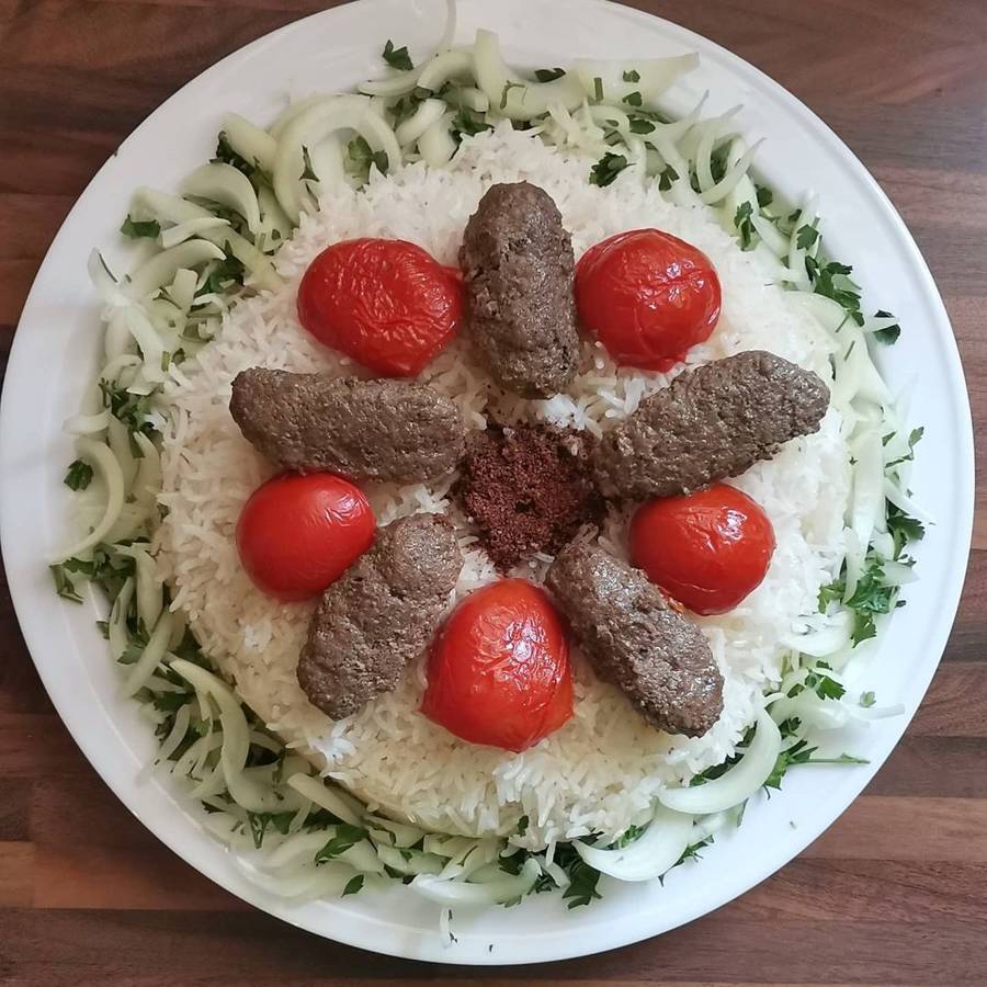 تزیین برنج با زعفران خالی 