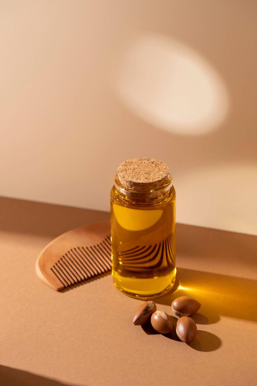 خواص روغن آرگان برای لک صورت عکس روغن آرگان اصل خواص روغن آرگان برای صورت خواص روغن آرگان برای چروک صورت خواص روغن ارگان برای واژن طرز استفاده روغن آرگان برای مو روش استفاده از روغن آرگان برای صورت