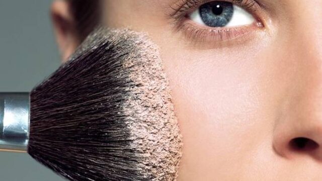 آموزش لاغر نشان دادن صورت با آرایش | چطور آرایش کنیم که لاغر به نظر برسیم؟