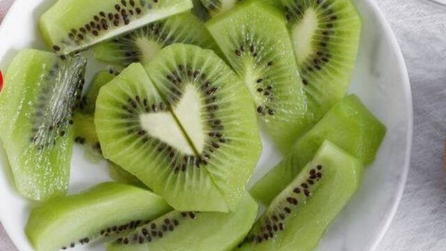 خواص کیوی برای لاغری چیست؟ | آیا مصرف کیوی به لاغر شدن کمک می کند؟