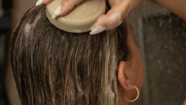خواص و اثرات زنجبیل برای رشد مو ها چیست؟ | تاثیر زنجبیل بر ریزش مو چیه؟