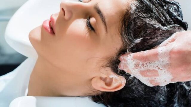 پروتئین تراپی مو چیست؟ | مزایا و معایب و طرز استفاده آن چگونه است؟
