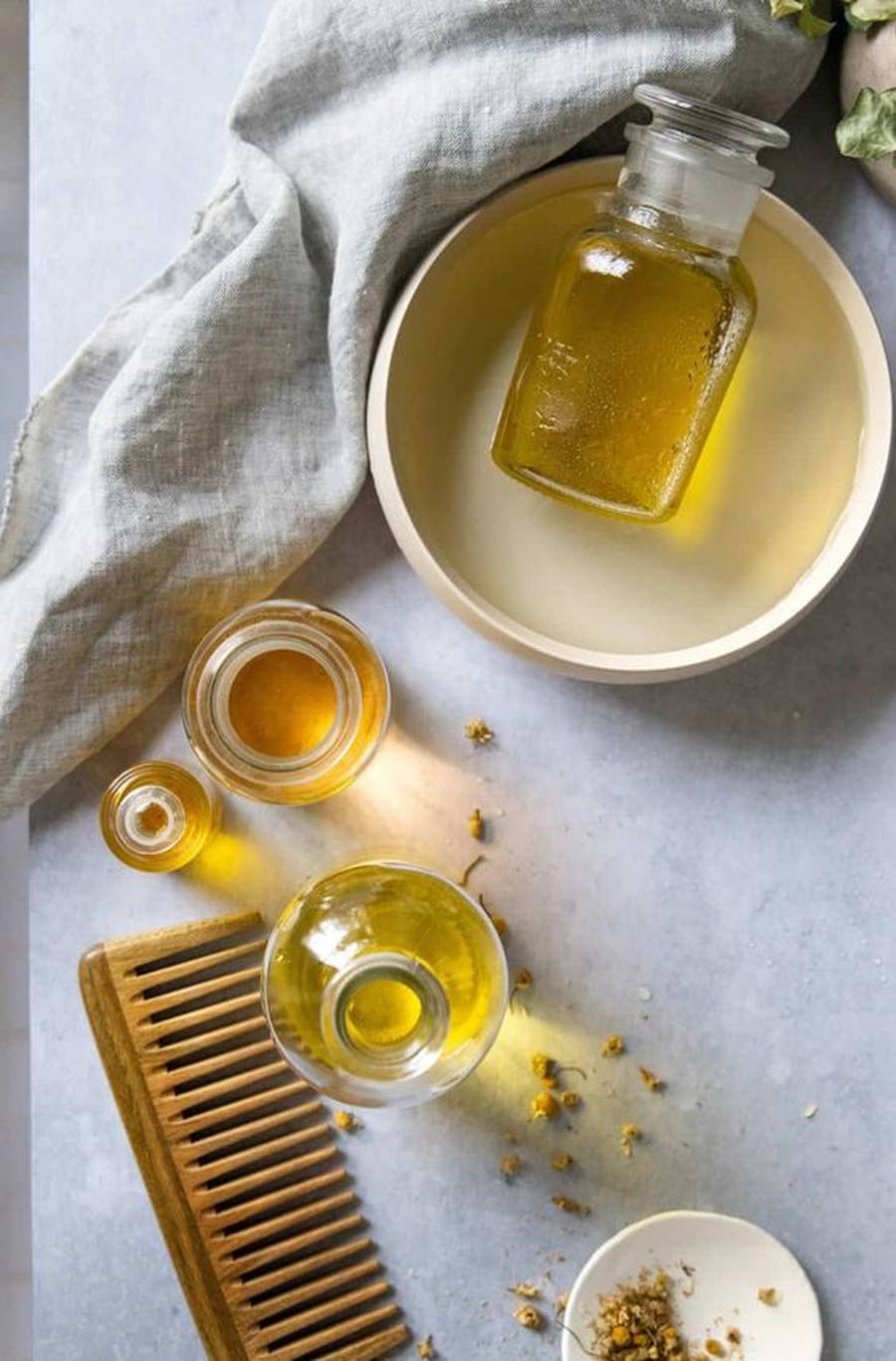 بهترین روغن برای روغن تراپی مو