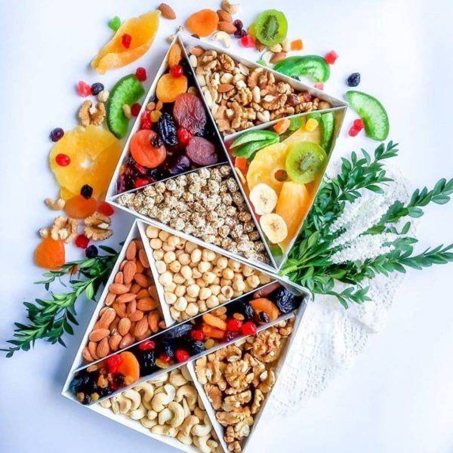 تزیین آجیل در تنگ شیشه ای