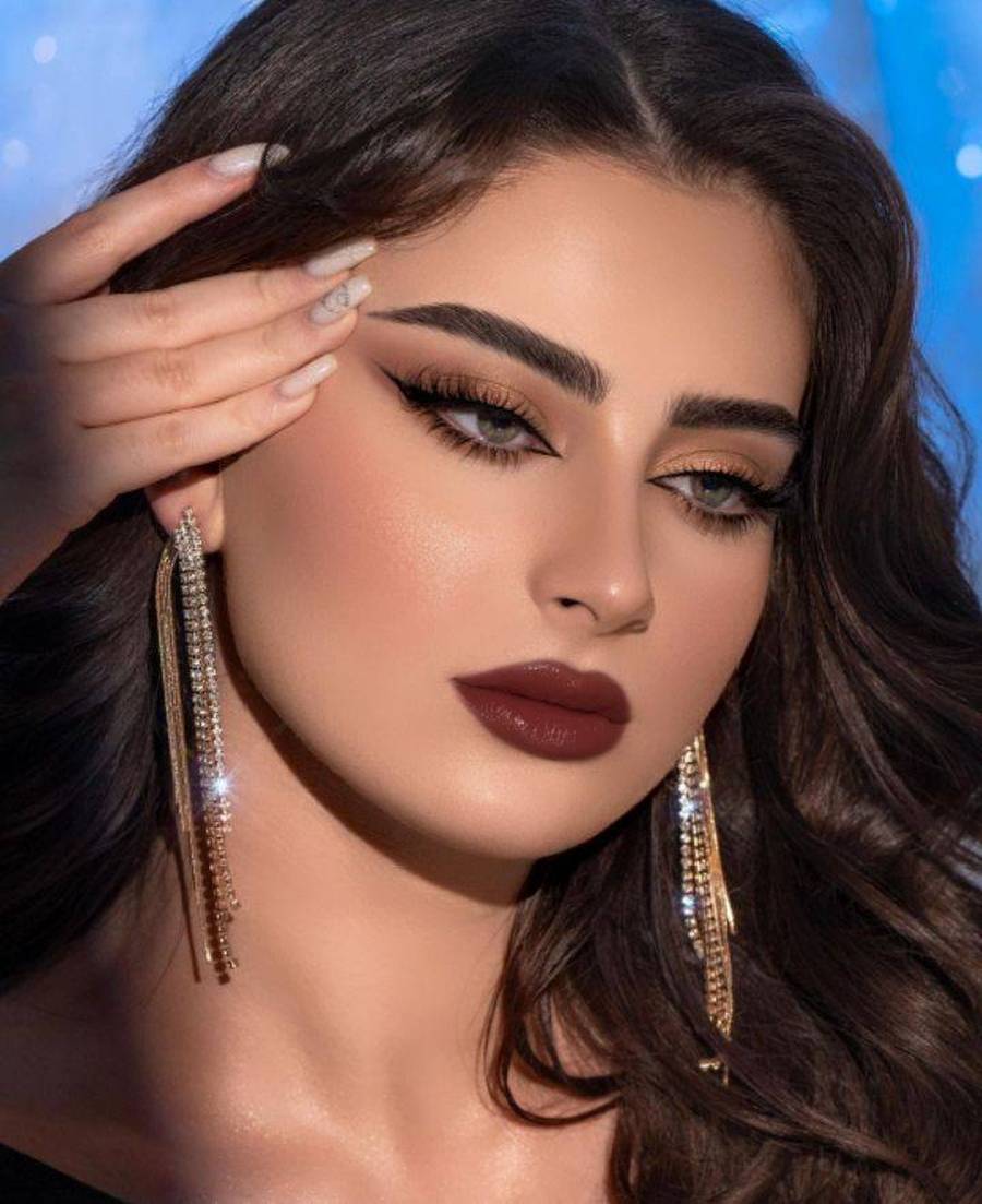 آرایش صورت ملایم و جذاب