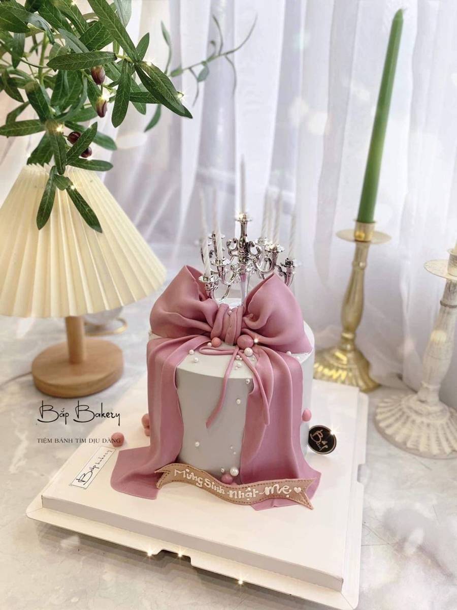 مدل کیک زنانه جذاب
