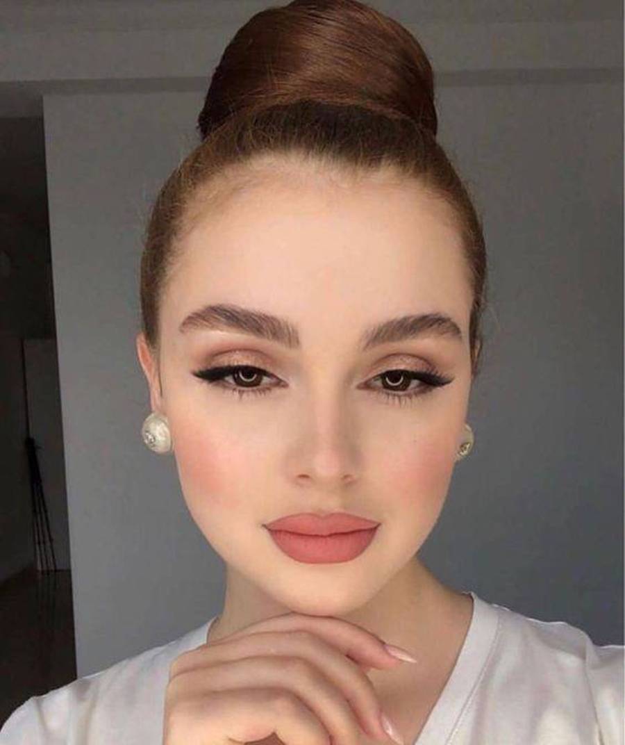 میکاپ زنانه