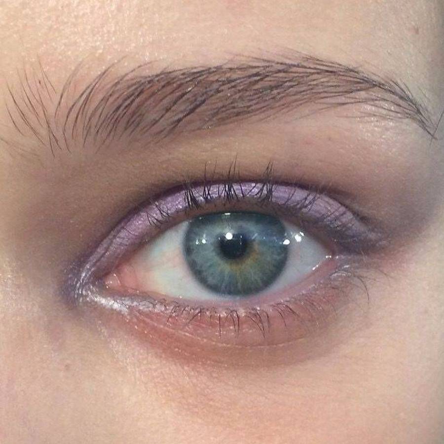 آموزش سایه چشم ساده دخترانه 