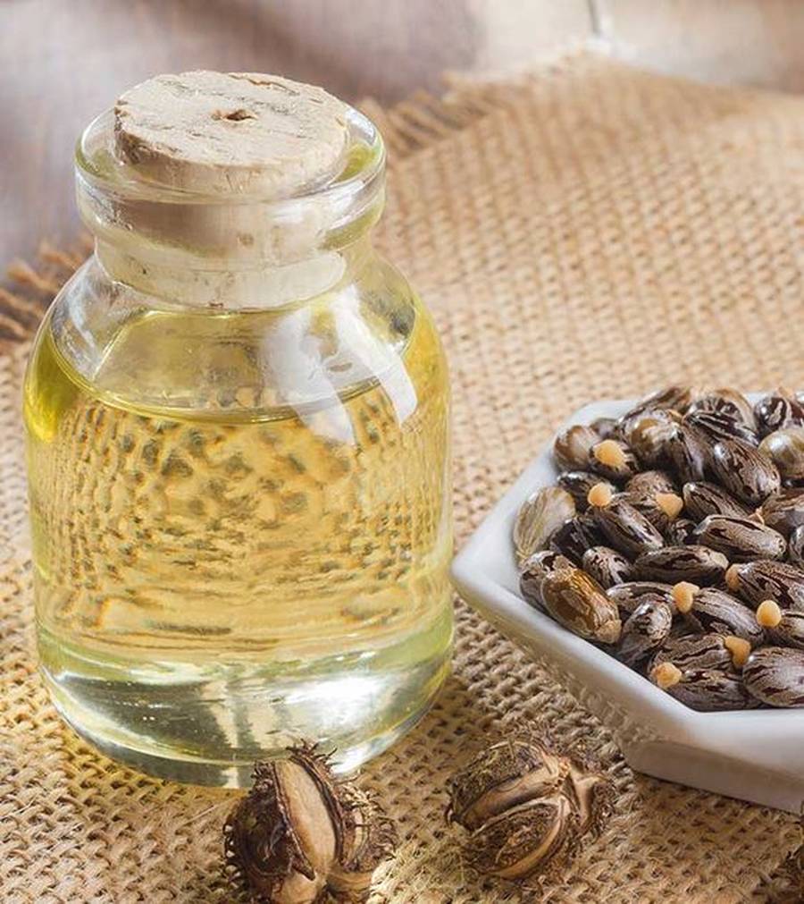 طرز استفاده از روغن کرچک برای صورت