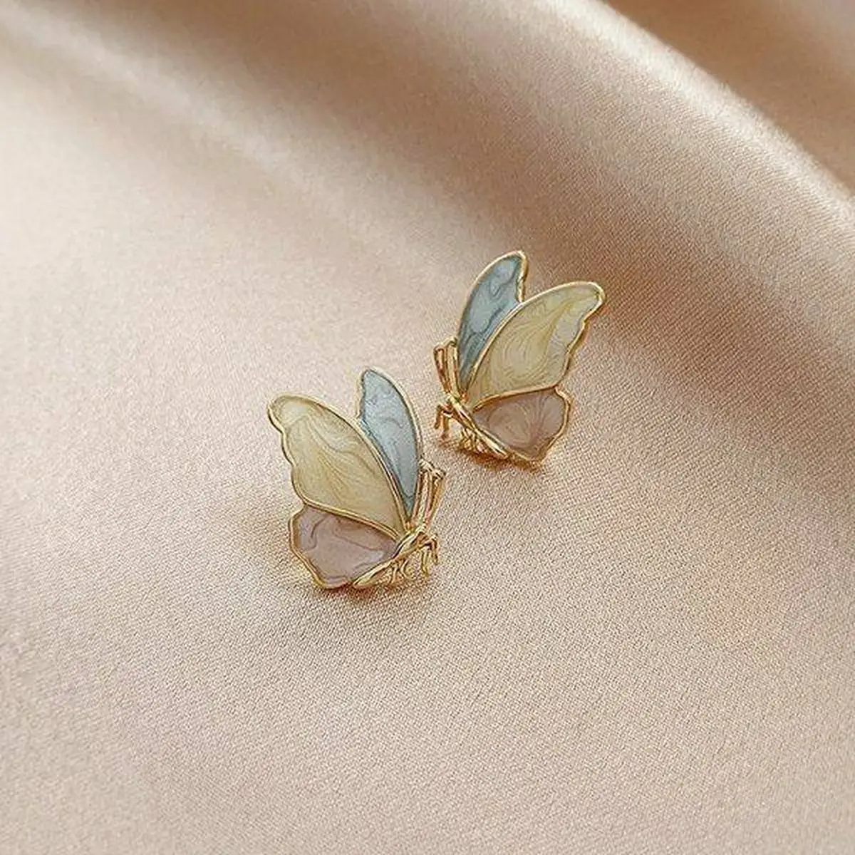 گوشواره چسبی دخترانه دیجی کالا 