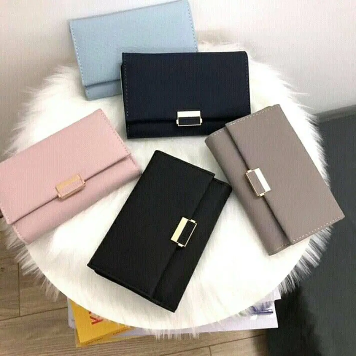 کیف پول ساده زنانه