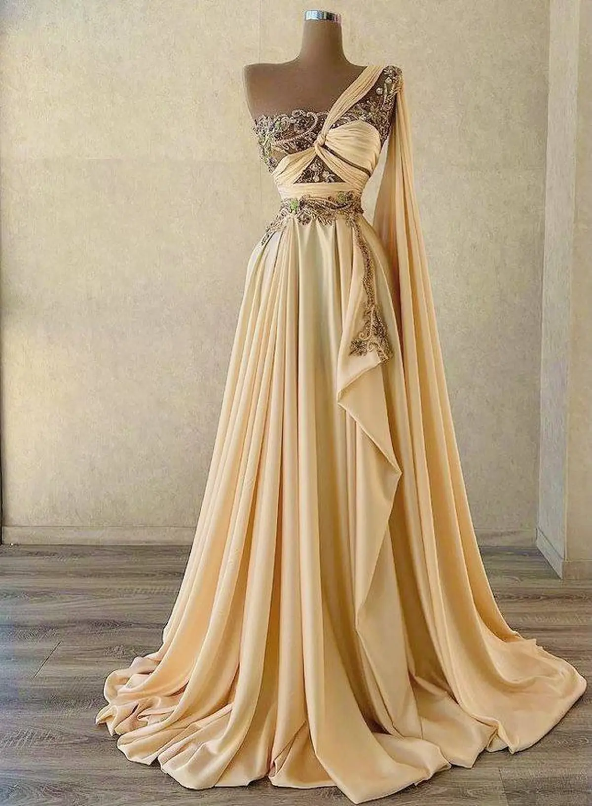 مدل لباس مجلسی ساده و شیک زنانه
