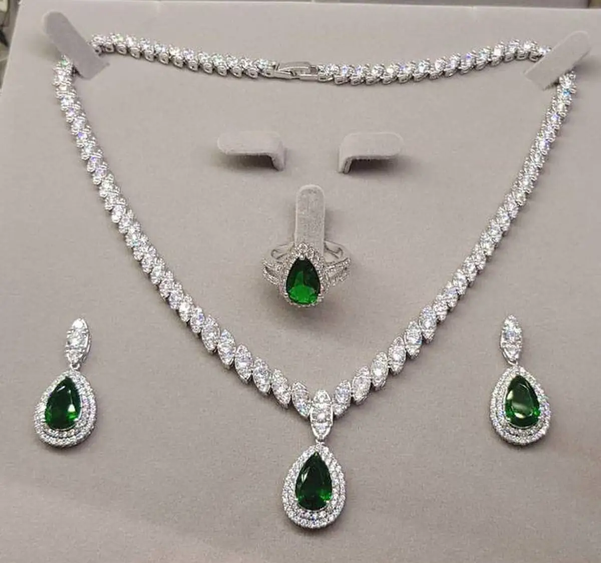 سرویس طلا جدید 