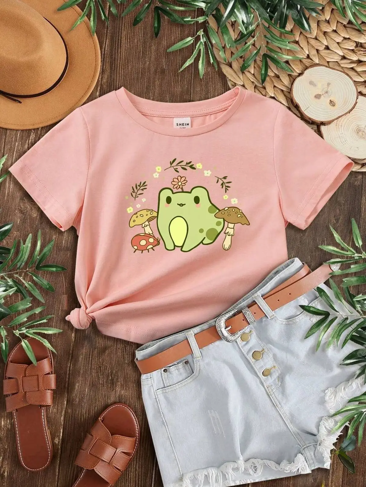 تیشرت خاص و بانمک زنانه