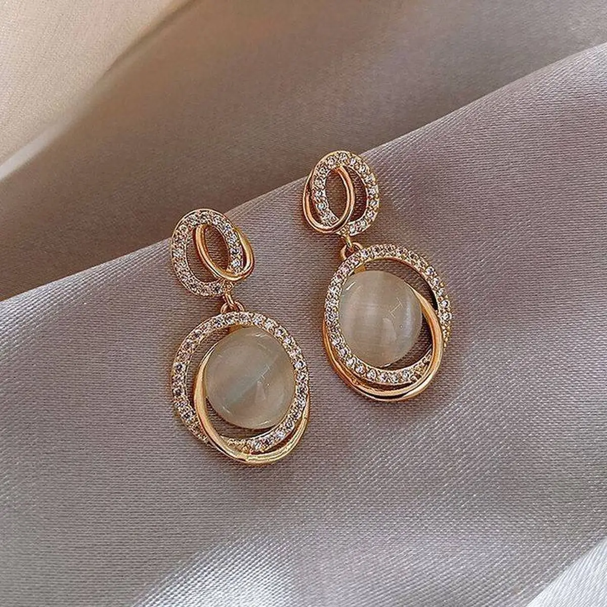 گوشواره طلا مجلسی ؤیک