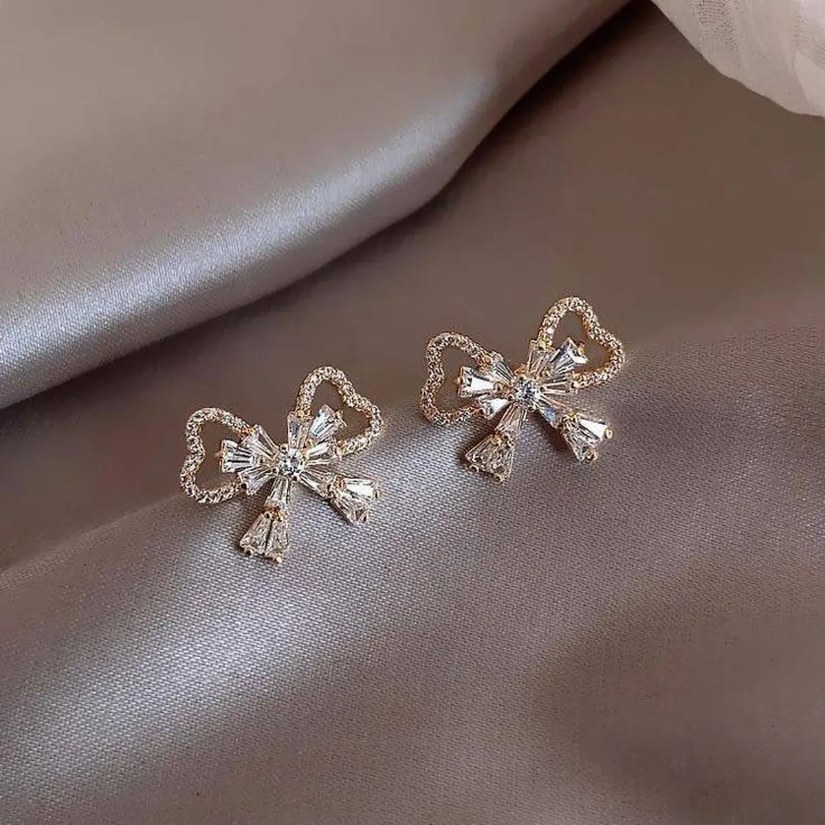 گوشواره دخترانه شیک
