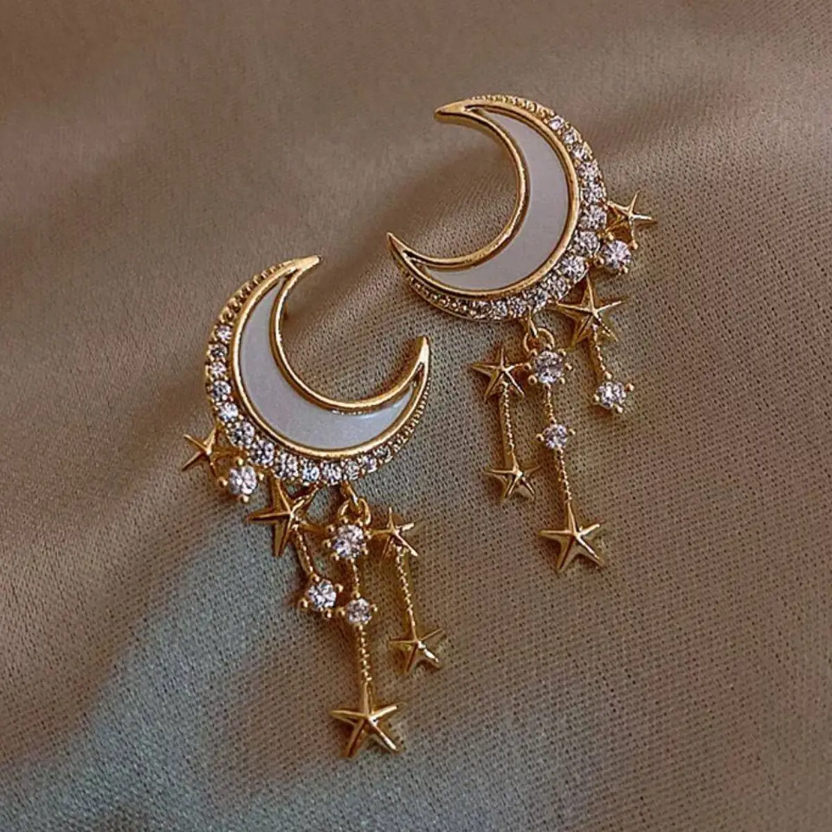 گوشواره طلا نگین دار
