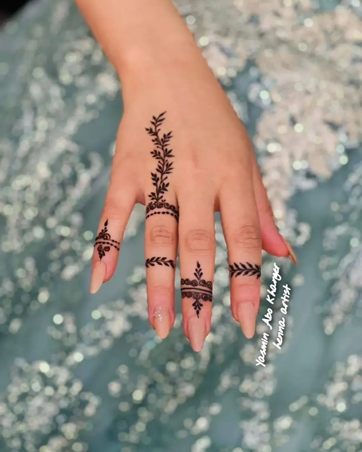 طراحی با حنا خاص