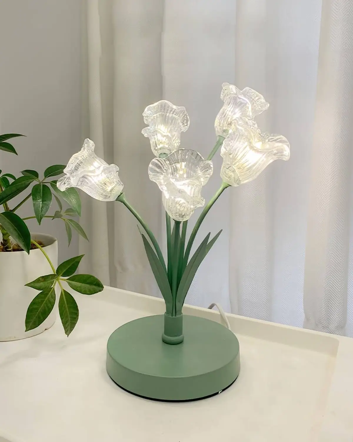 چراغ مطالعه مینیمال 