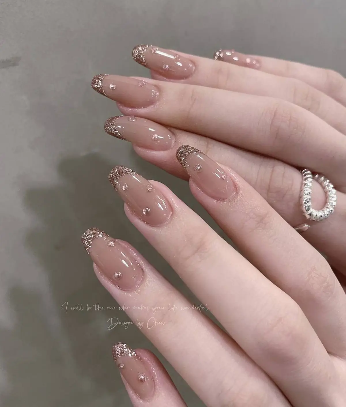 مدل طراحی ناخن ساده و شیک
