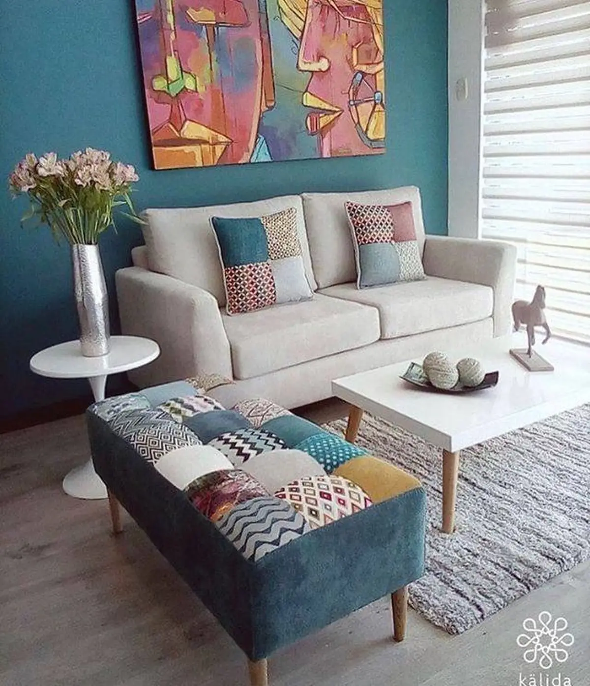 چیدمان مبل و میز 