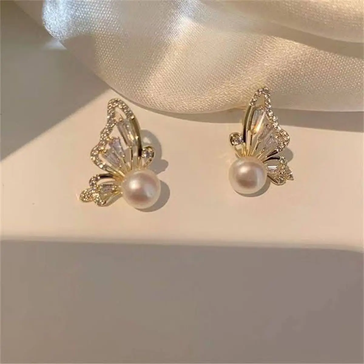 گوشواره مرواریدی خوشگل