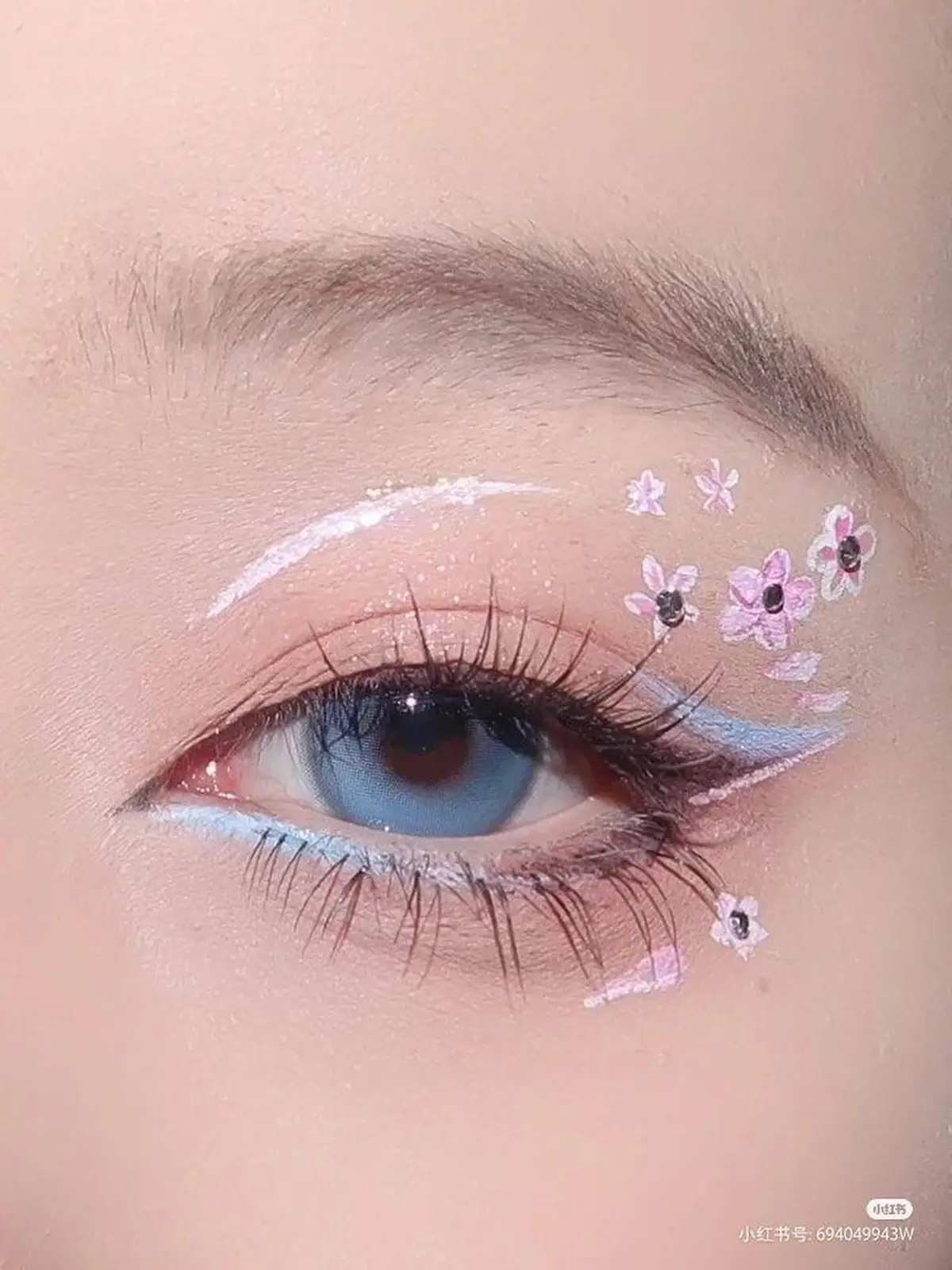 خط چشم ماژیکی 