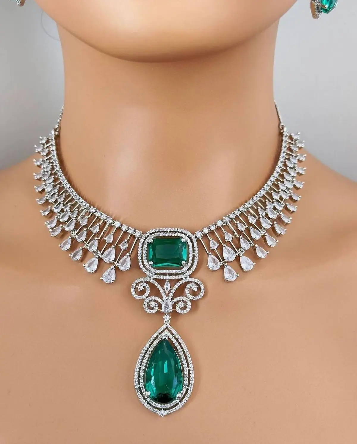 گردنبند الماس واقعی 
