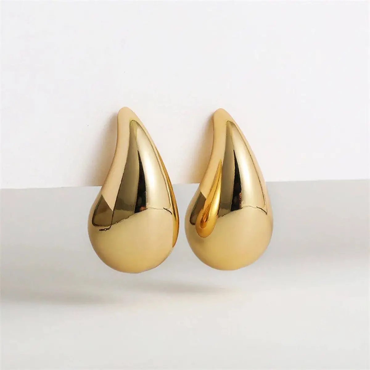 گوشواره اشکی شکل 