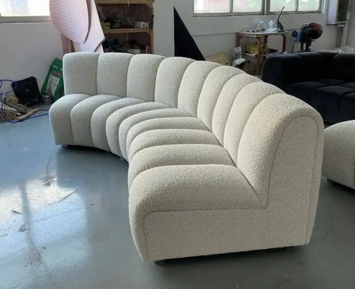 مبل لاکچری منحنی 