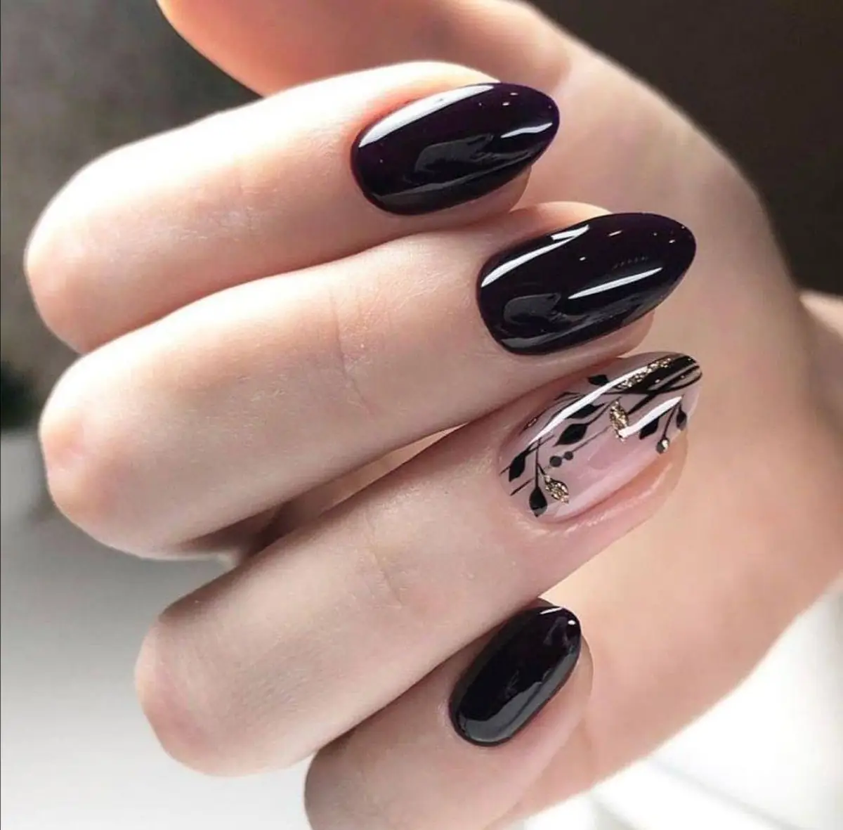 ژلیش ناخن مشکی جدید