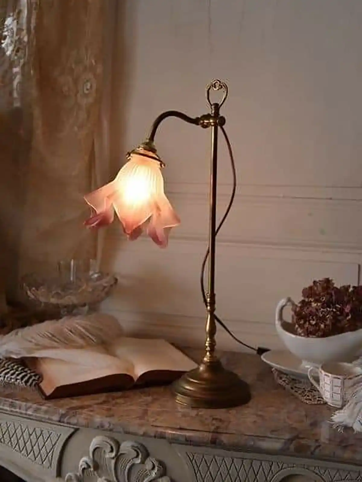 انواع چراغ دیواری دیجی کالا