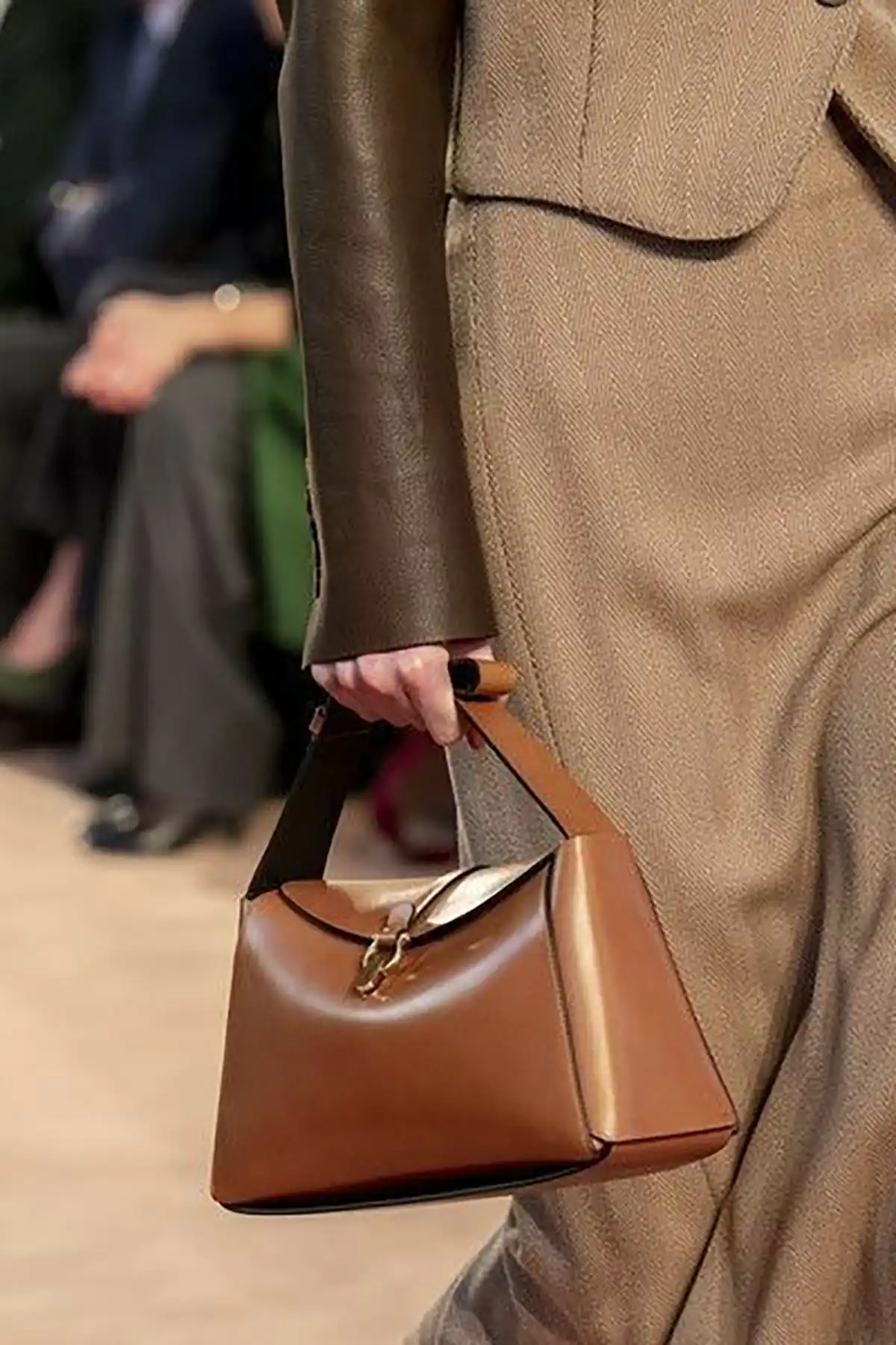 کیف رنگ نسکافه ای