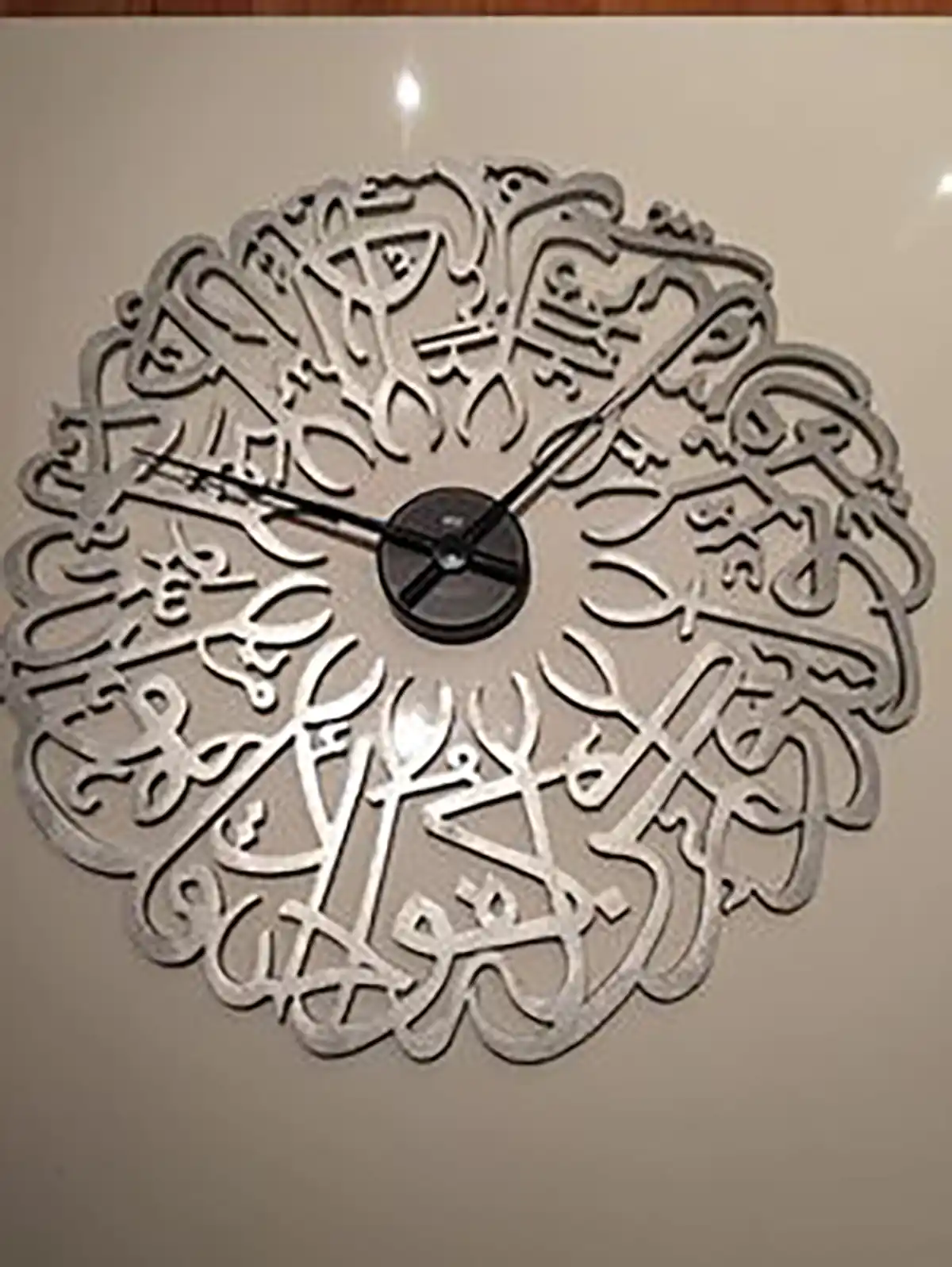ساعت دیواری چوبی سلطنتی