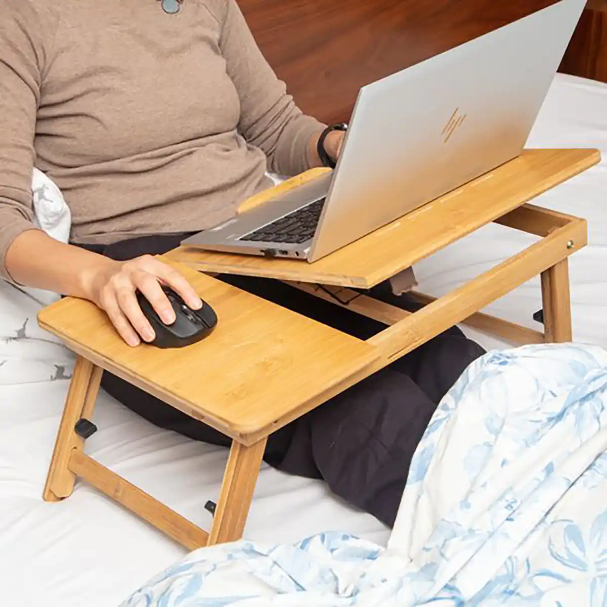 سه پایه لپ تاپ
