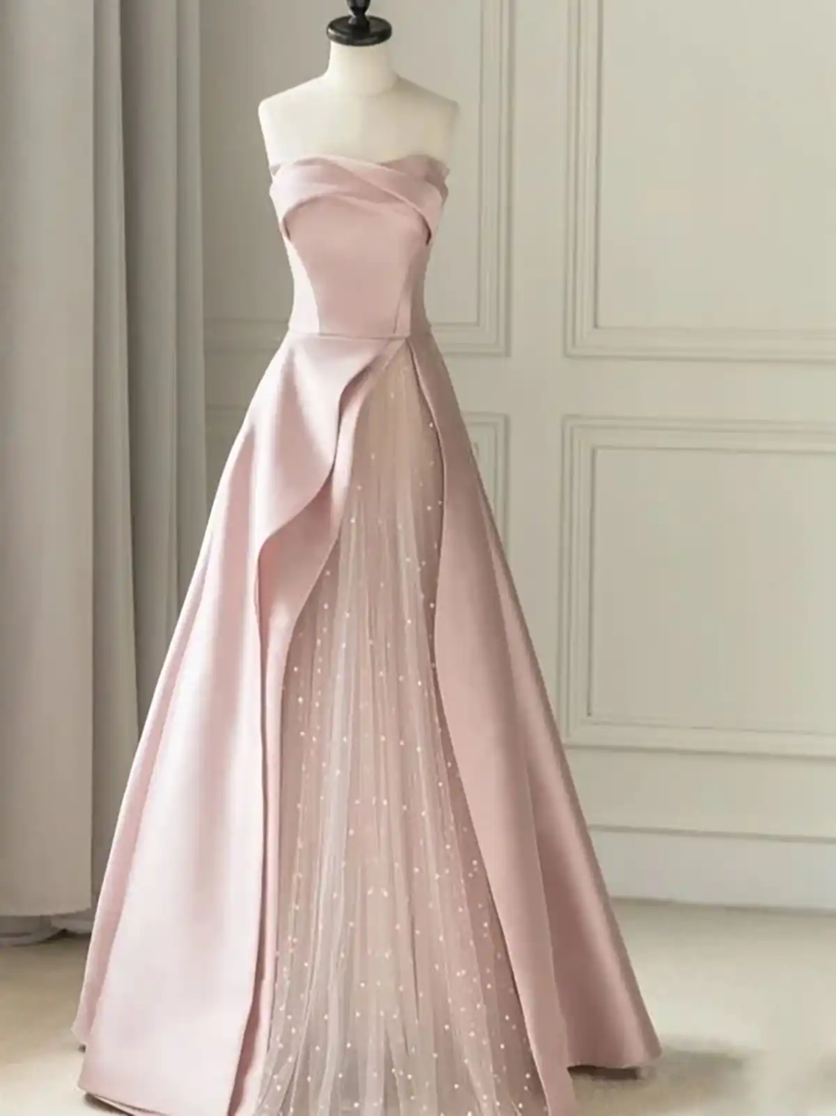 لباس دکلته کوتاه