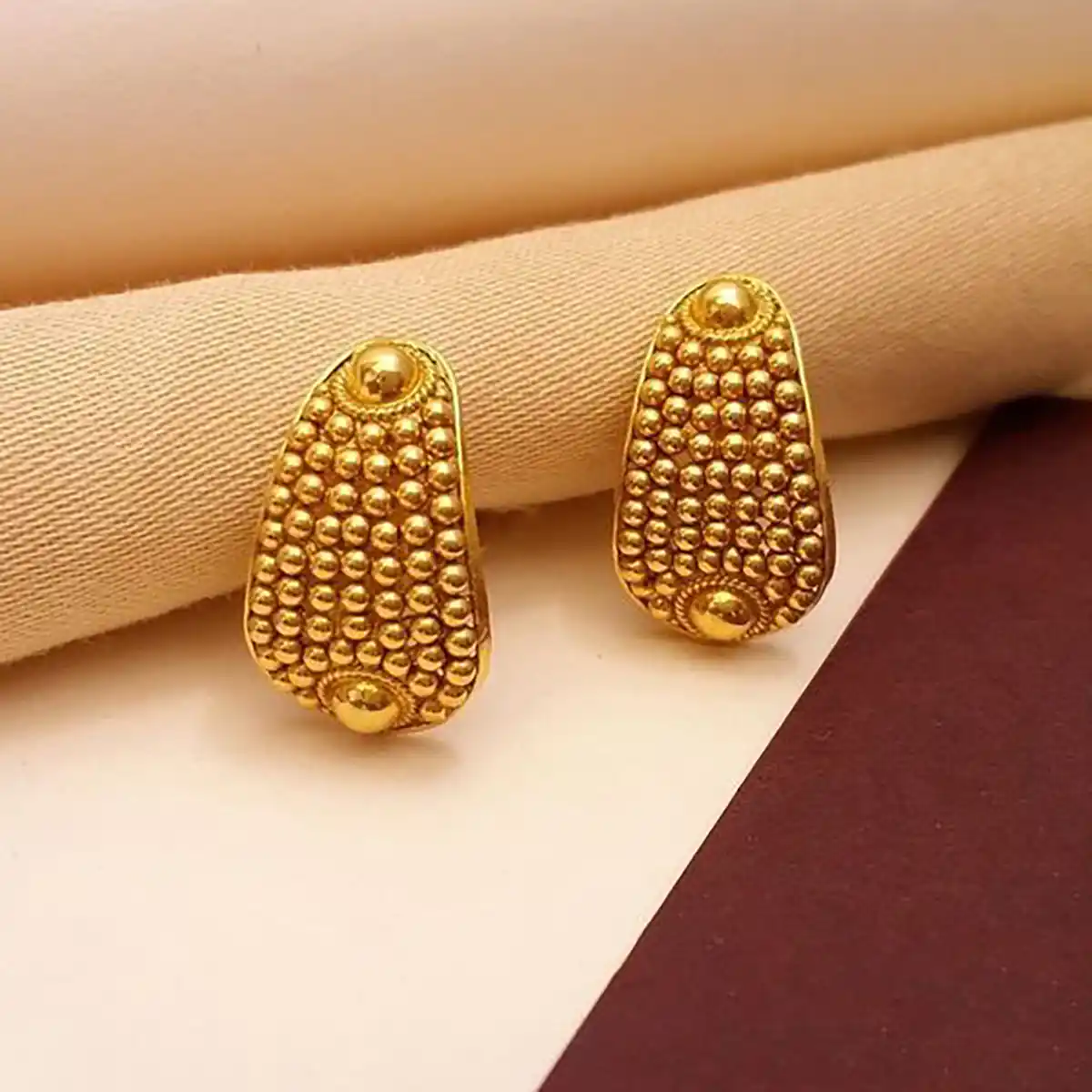 گوشواره دخترانه اسپرت