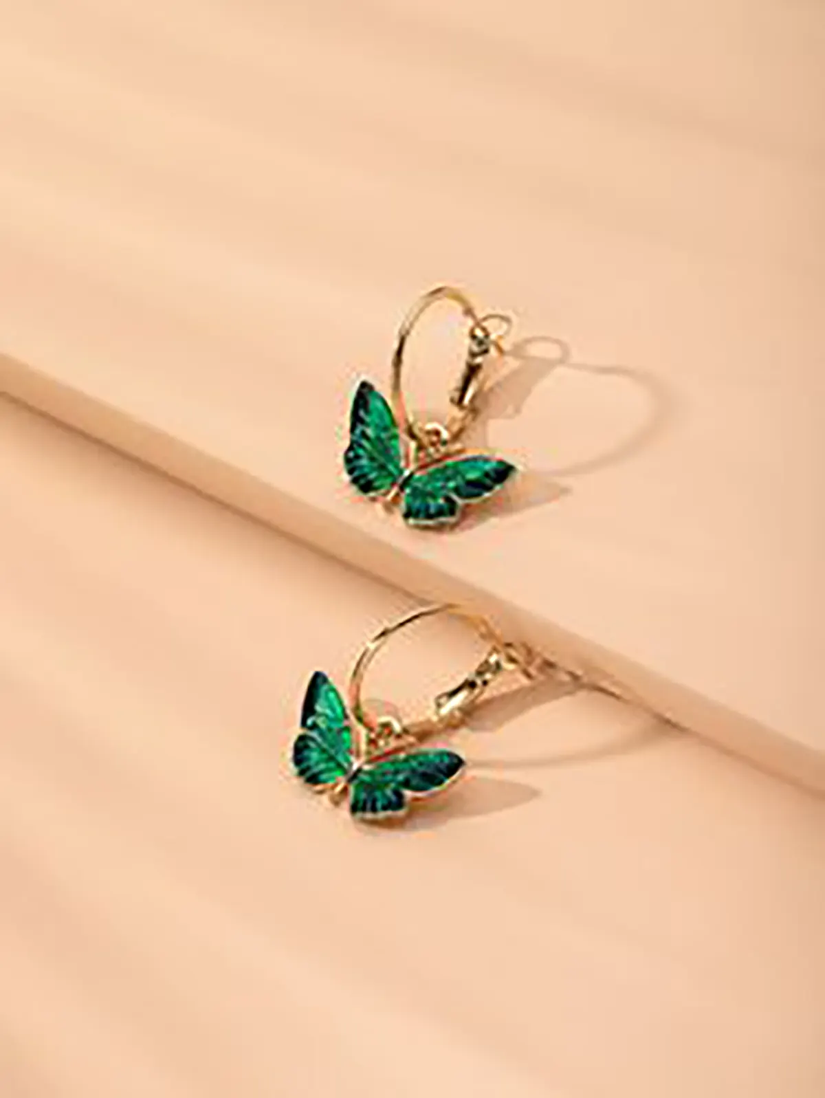 
گوشواره دخترانه طلا
