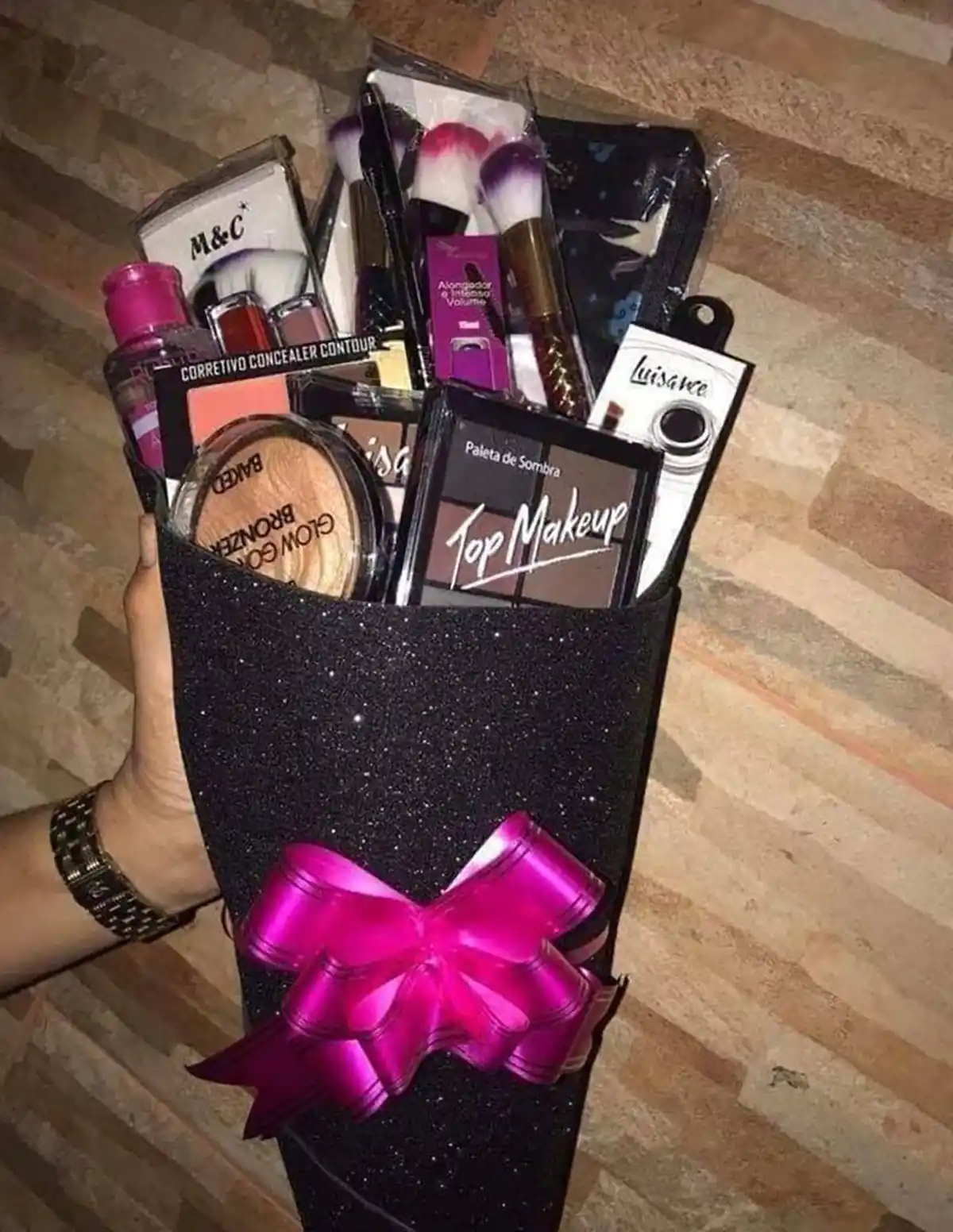 کادو برای دختر ۲۰ ساله