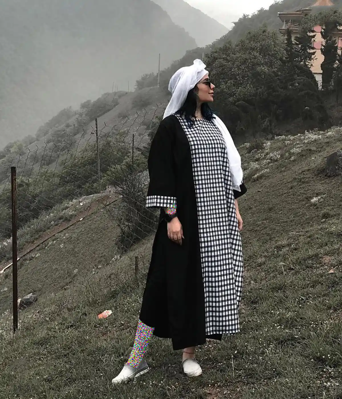 جلو بسته مانتو دانشجویی