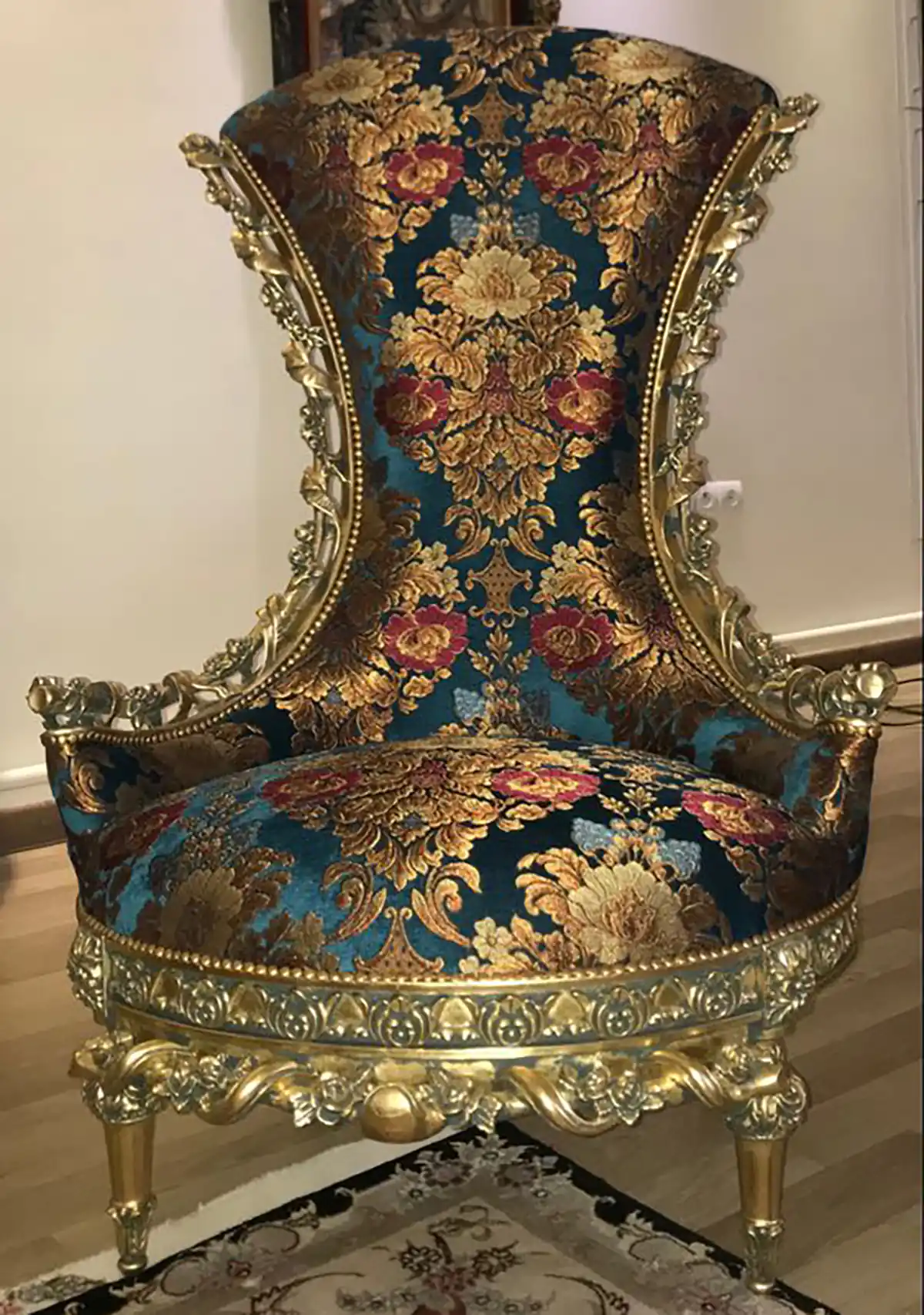 مبل کلاسیک راحتی جدید 