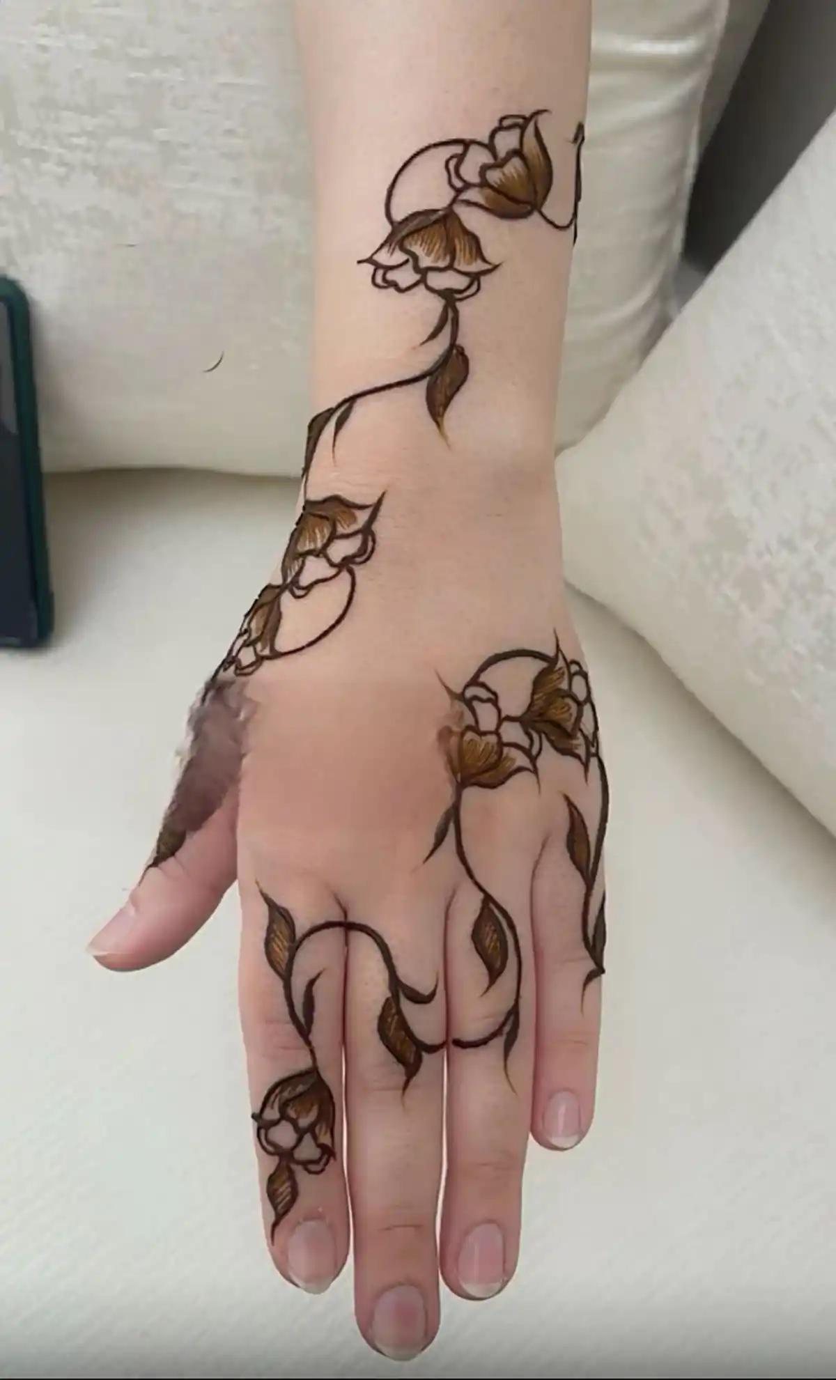 نقش حنا ساده کف دست