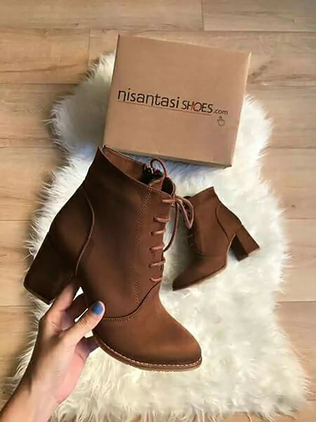 نیم بوت چرم زنانه