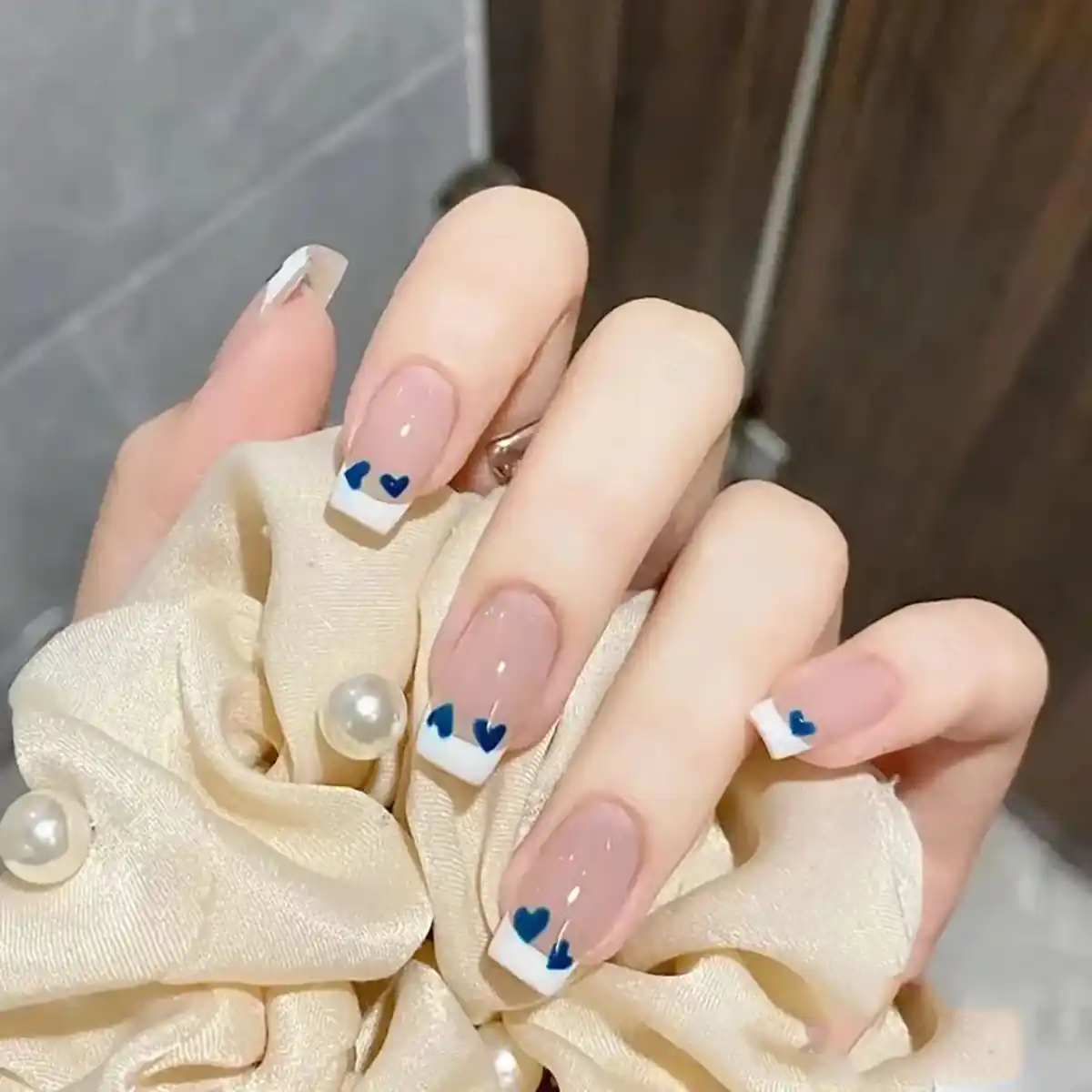 ناخن ابی کاربنی