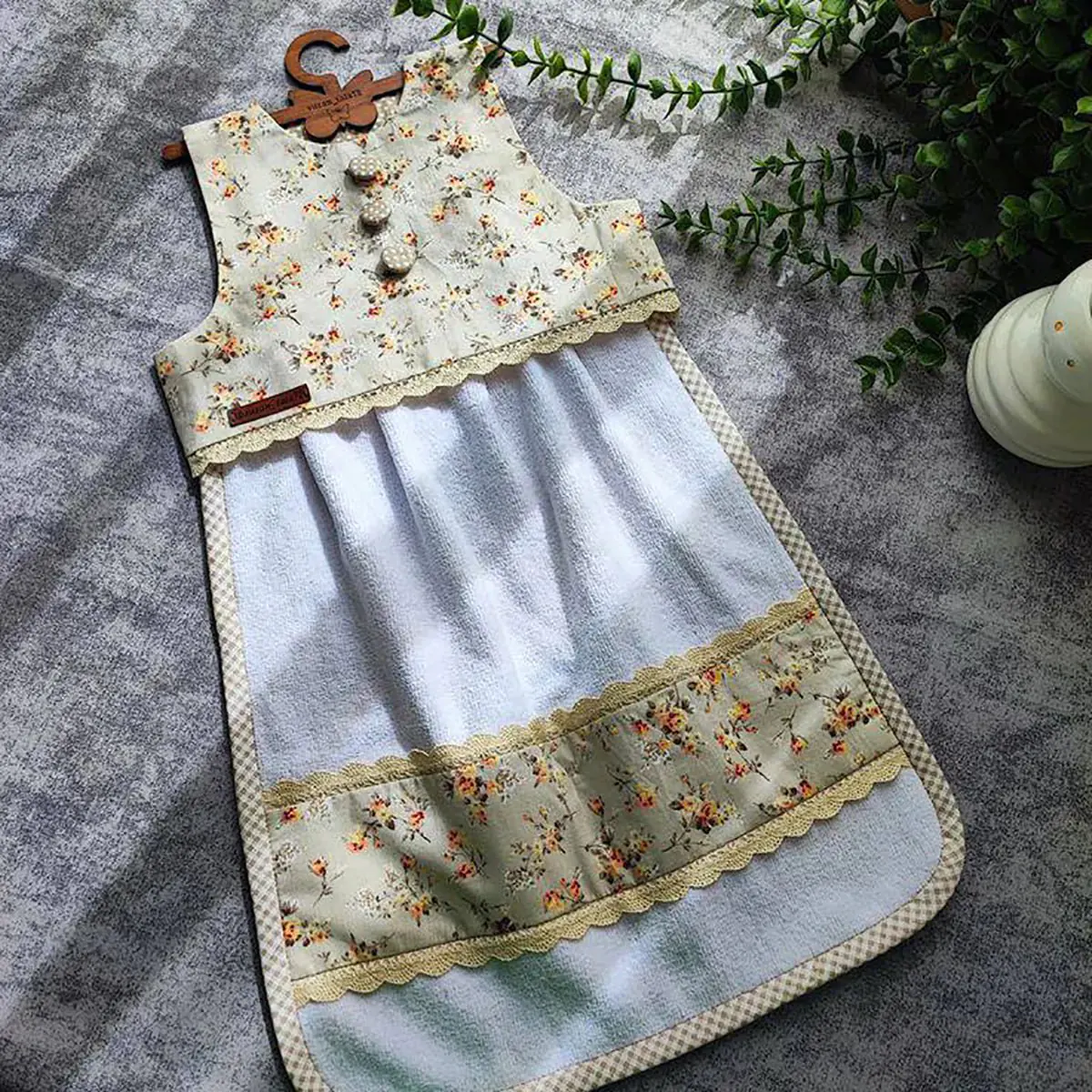 کلاه و پیشبند آشپزی
