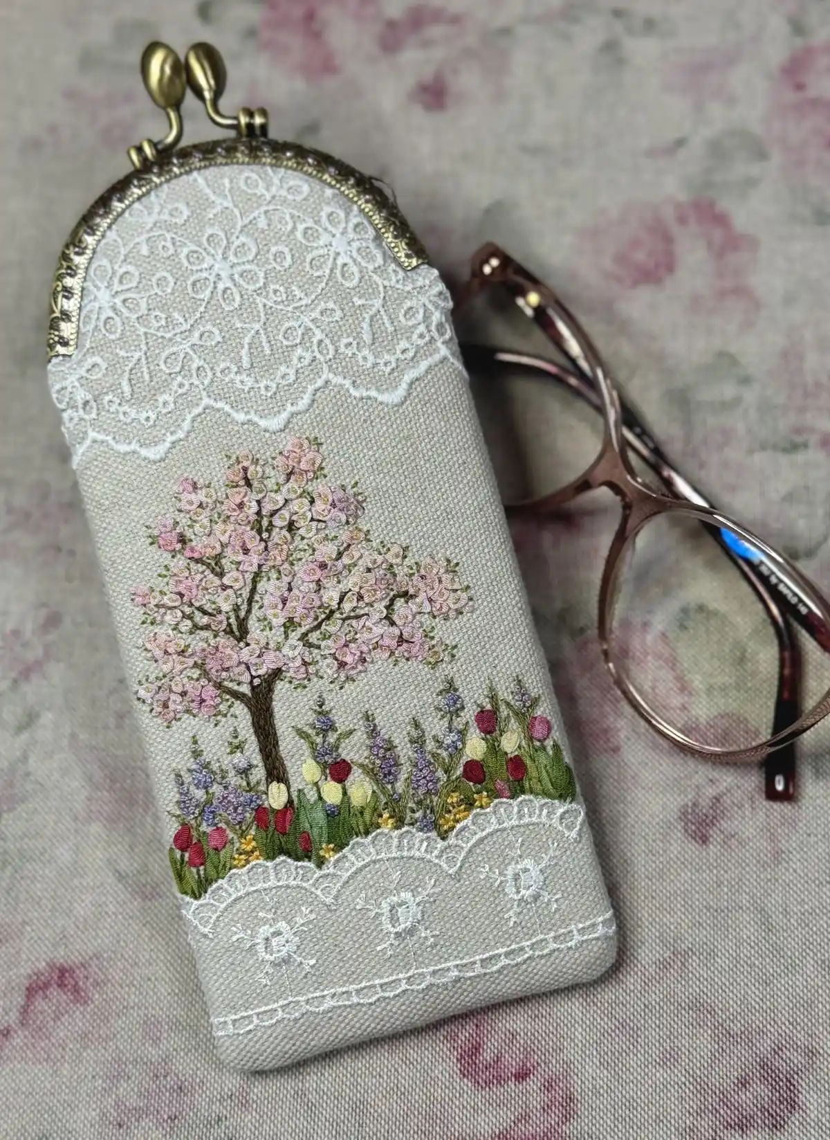 آموزش دوخت جا عینکی پارچه ای