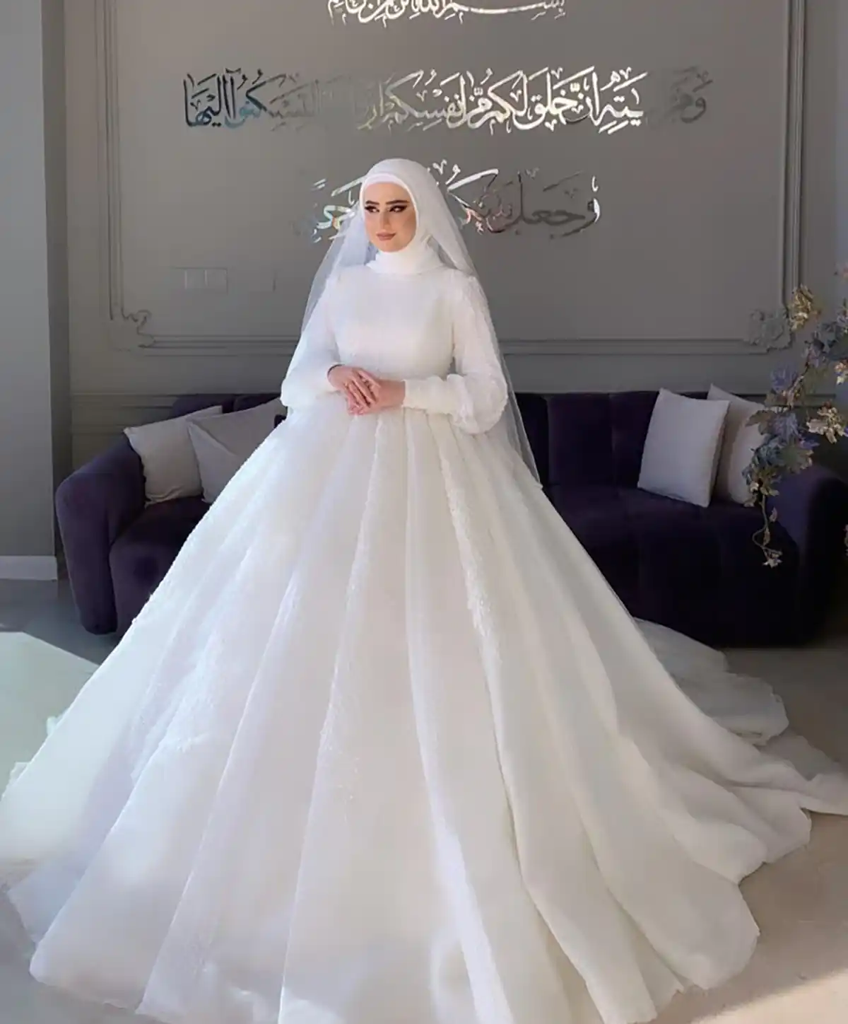 لباس عروس پوشیده