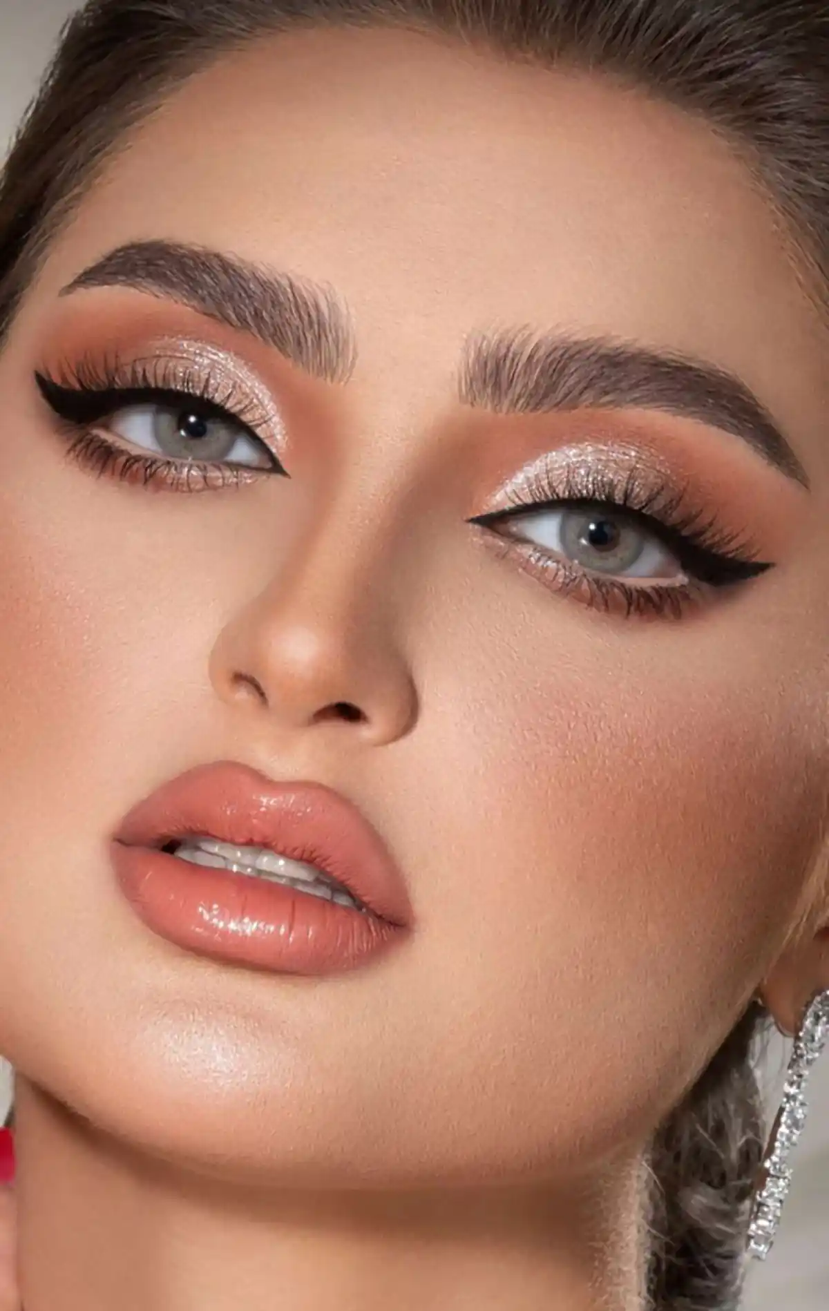آموزش آرایش صورت در خانه