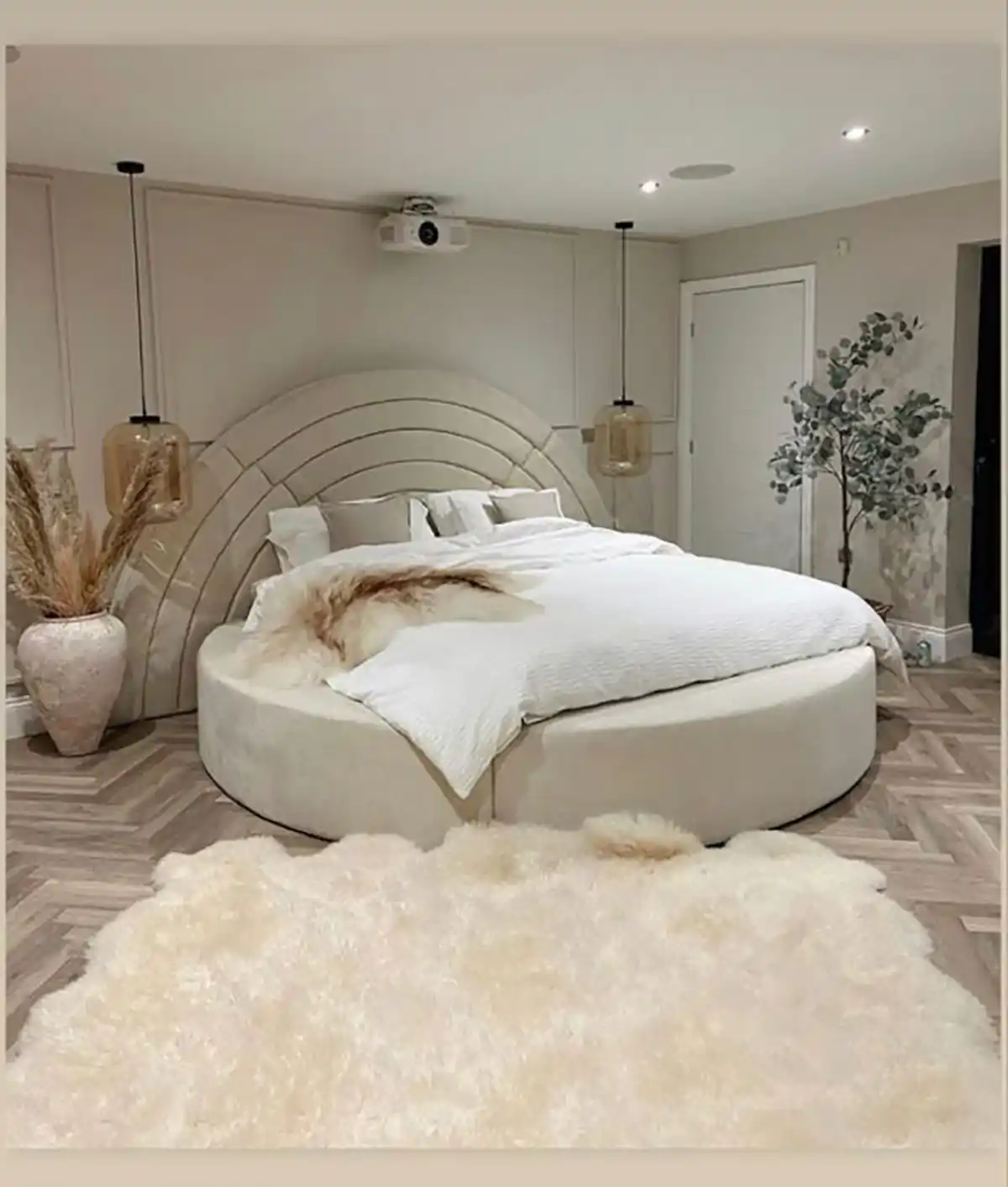 تخت خواب گرد دو نفره عروس